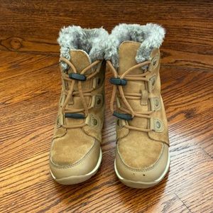 Sorel Whitney Suede Boots - Size 13